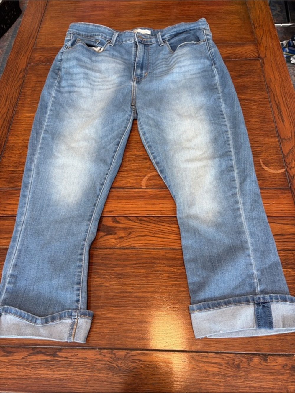 Light Blue Cropped Women's Jeans - Brand Unspecified